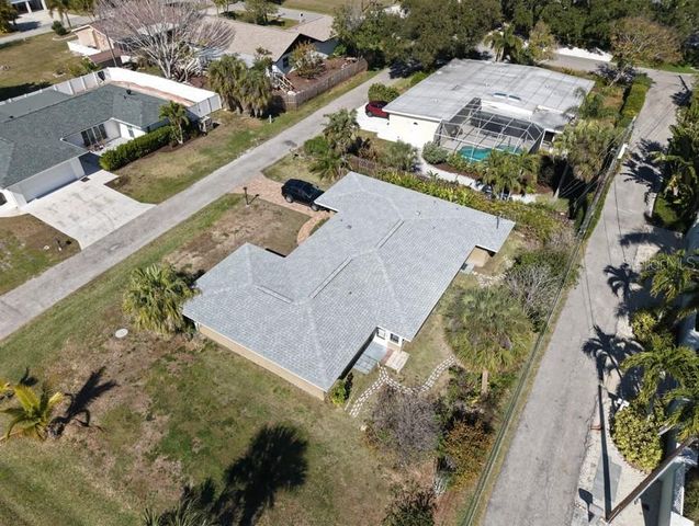 1648 IDLE LANE, Sarasota, FL 34231