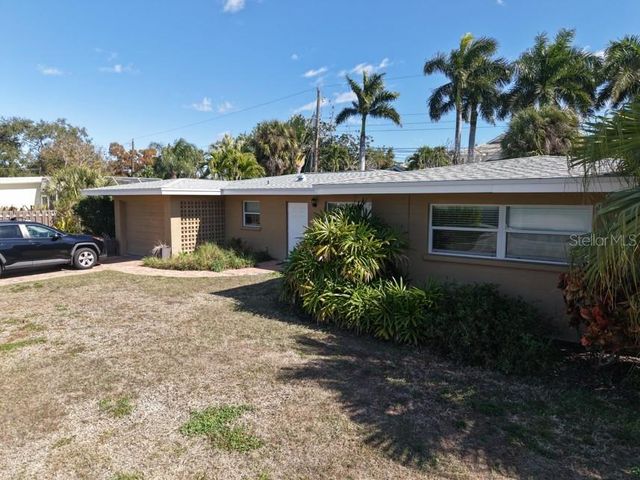 1648 IDLE LANE, Sarasota, FL 34231