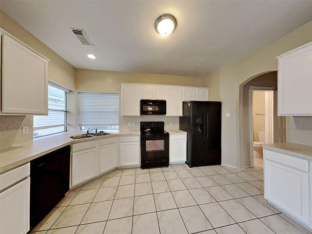 2218 Laurel Oaks Drive, Houston, TX 77014