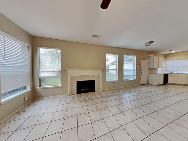2218 Laurel Oaks Drive, Houston, TX 77014