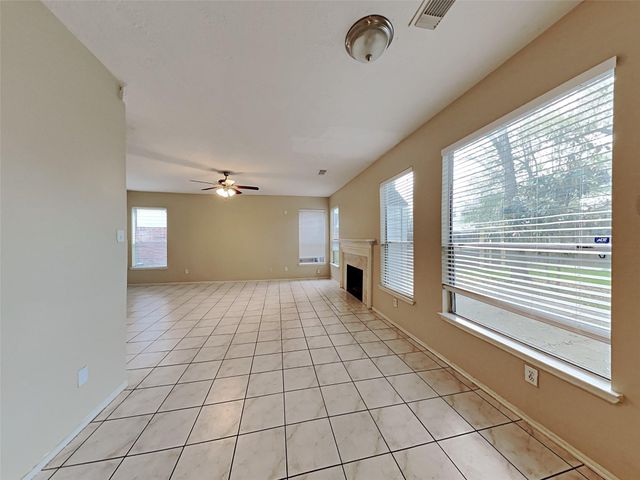 2218 Laurel Oaks Drive, Houston, TX 77014