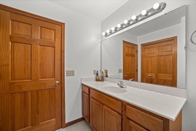 1101 Hidden Creek LANE, Burlington, WI 53105