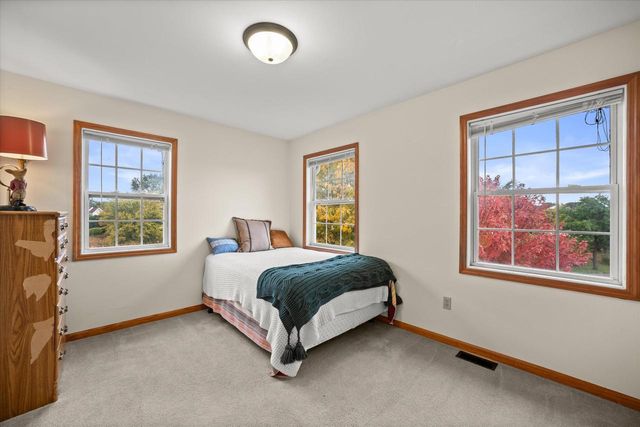 1101 Hidden Creek LANE, Burlington, WI 53105