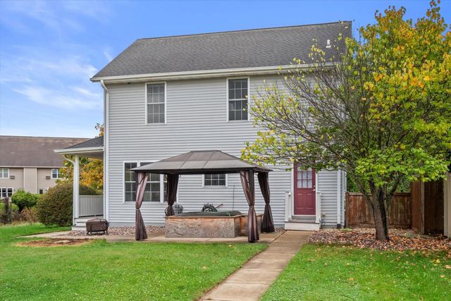 1101 Hidden Creek LANE, Burlington, WI 53105