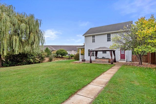 1101 Hidden Creek LANE, Burlington, WI 53105