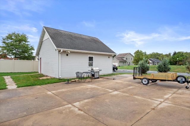 1101 Hidden Creek LANE, Burlington, WI 53105