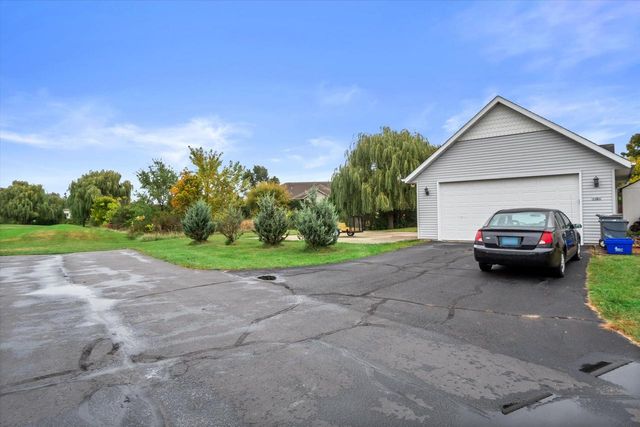 1101 Hidden Creek LANE, Burlington, WI 53105