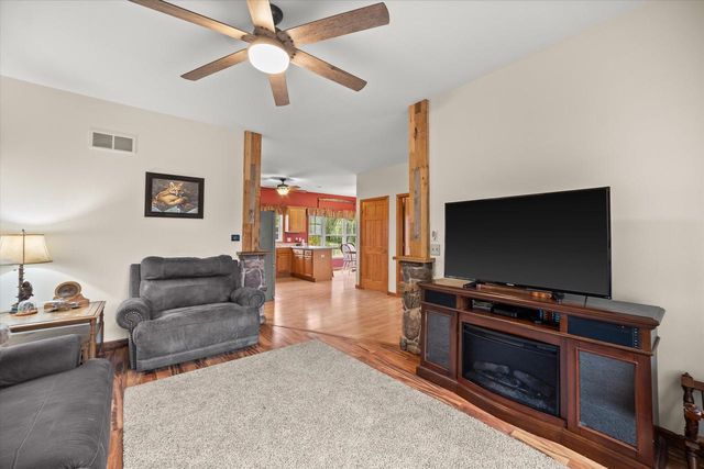 1101 Hidden Creek LANE, Burlington, WI 53105