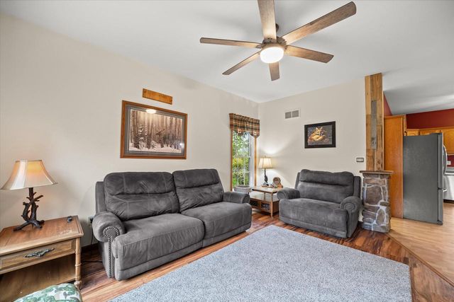 1101 Hidden Creek LANE, Burlington, WI 53105