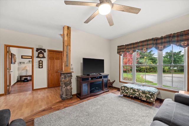 1101 Hidden Creek LANE, Burlington, WI 53105