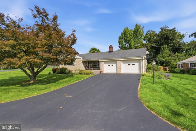 1444 WYNNEWOOD DR, Bethlehem, PA 18017