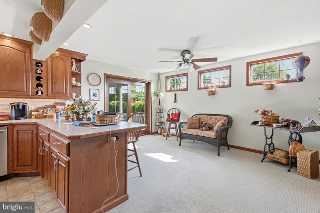 1444 WYNNEWOOD DR, Bethlehem, PA 18017