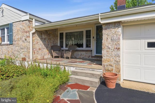 1444 WYNNEWOOD DR, Bethlehem, PA 18017