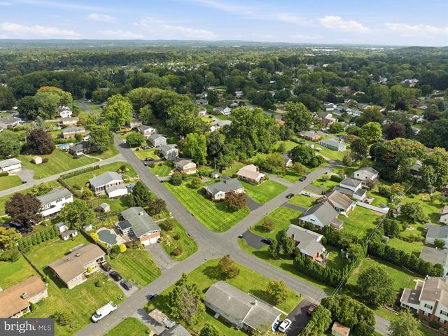 1444 WYNNEWOOD DR, Bethlehem, PA 18017