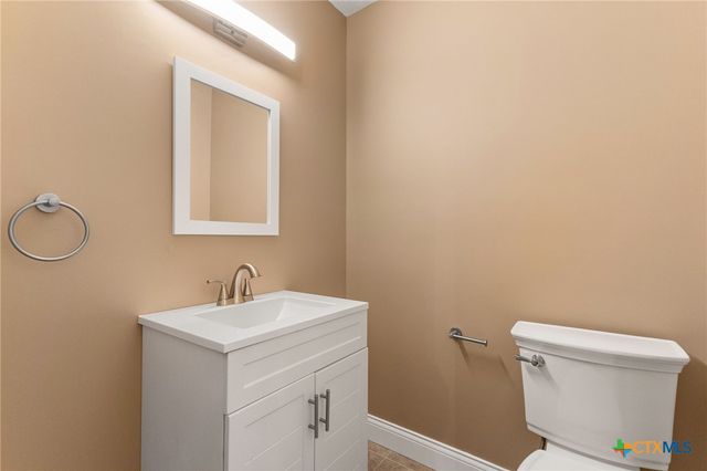 313 Ridge Crest Drive, Seguin, TX 78155