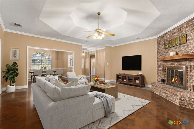 313 Ridge Crest Drive, Seguin, TX 78155