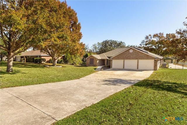 313 Ridge Crest Drive, Seguin, TX 78155