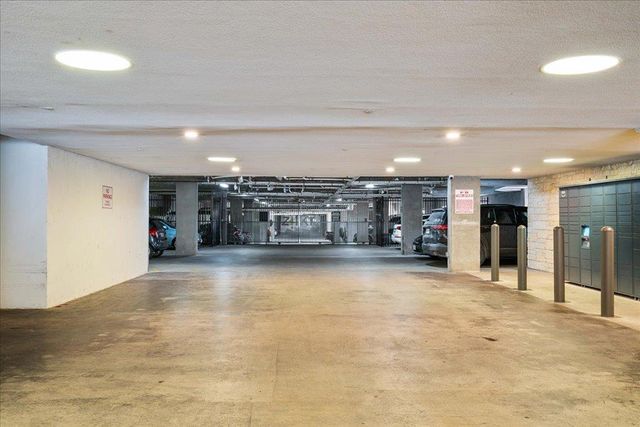 1900 Barton Springs RD 4029, Austin, TX 78704