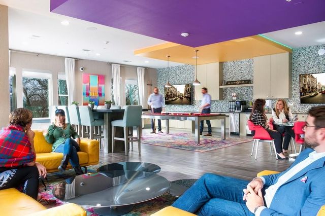 1900 Barton Springs RD 4029, Austin, TX 78704