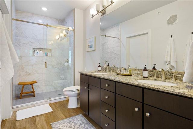 1900 Barton Springs RD 4029, Austin, TX 78704