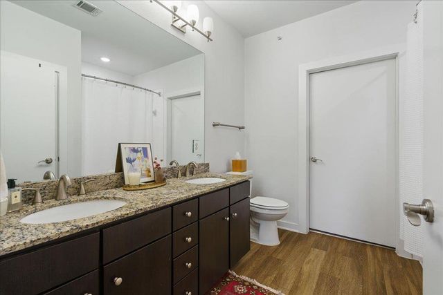 1900 Barton Springs RD 4029, Austin, TX 78704
