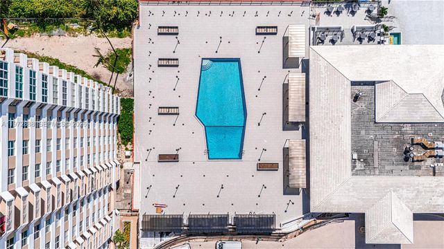 1950 S Ocean Dr 11D, Hallandale Beach, FL 33009