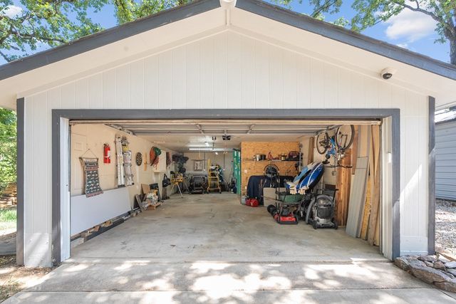 138 Wildgrove Drive, Gun Barrel City, TX 75156