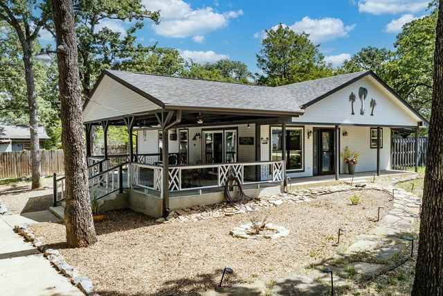 138 Wildgrove Drive, Gun Barrel City, TX 75156