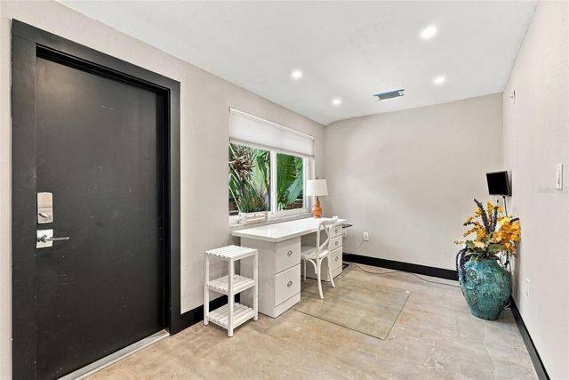 263 21ST AVENUE S 1, St Petersburg, FL 33705