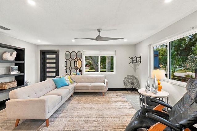 263 21ST AVENUE S 1, St Petersburg, FL 33705