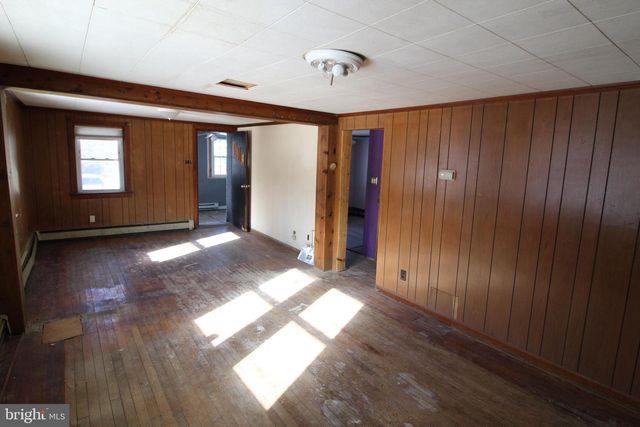 1335 APPLE ST, Upper Chichester, PA 19061