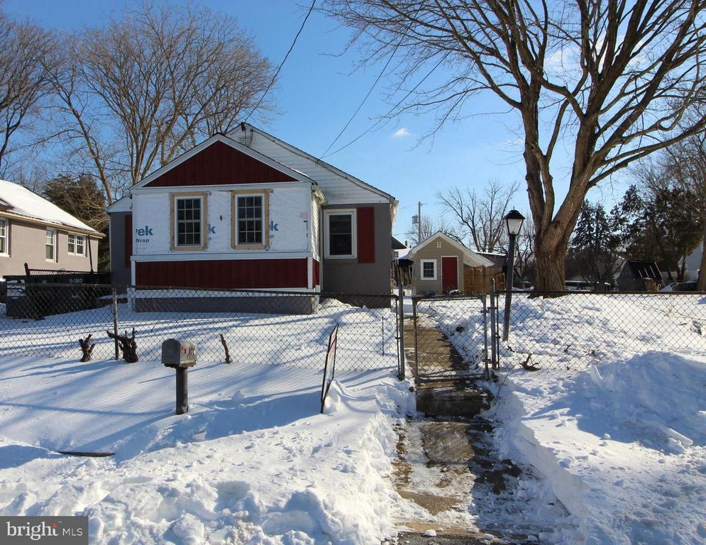 1335 APPLE ST, Upper Chichester, PA 19061