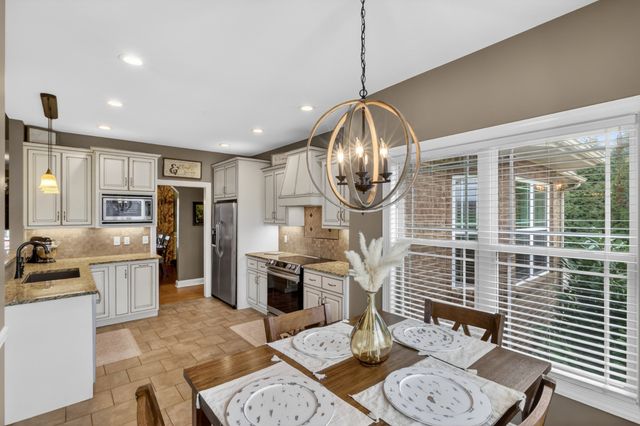 103 Bloomsbury Dr, Portland, TN 37148