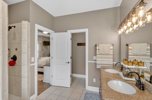 103 Bloomsbury Dr, Portland, TN 37148