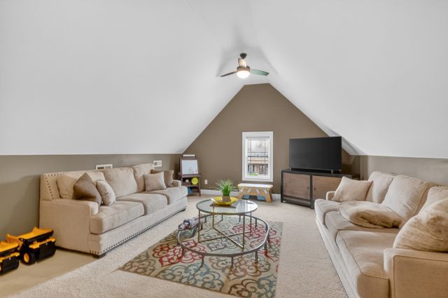 103 Bloomsbury Dr, Portland, TN 37148