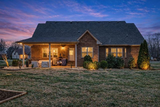 103 Bloomsbury Dr, Portland, TN 37148