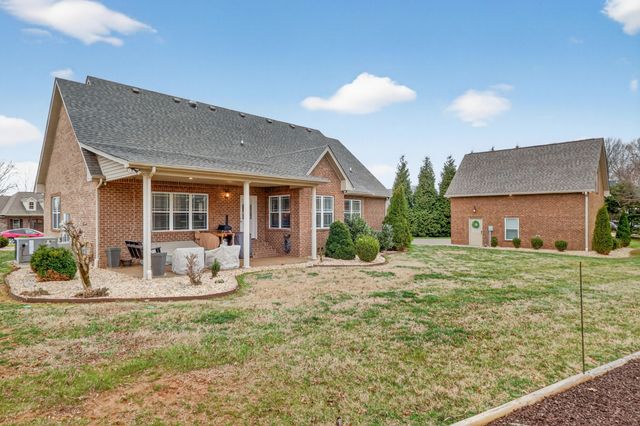 103 Bloomsbury Dr, Portland, TN 37148