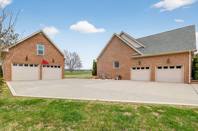 103 Bloomsbury Dr, Portland, TN 37148