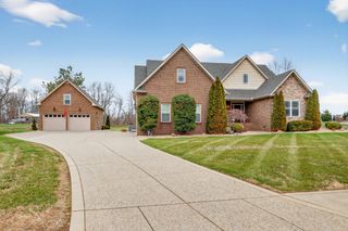 103 Bloomsbury Dr, Portland, TN 37148
