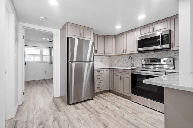 1110 N Riverside Drive 20, Pompano Beach, FL 33062