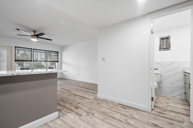 1110 N Riverside Drive 20, Pompano Beach, FL 33062