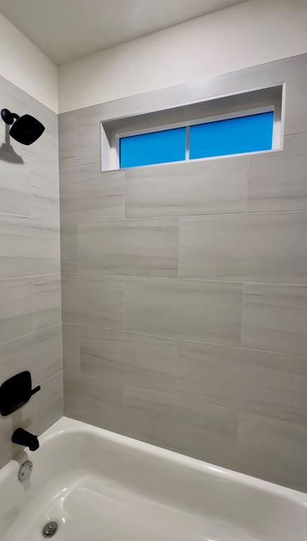 Image 8 of property listing at 1309 Johnny Lane, San Angelo, TX 76905