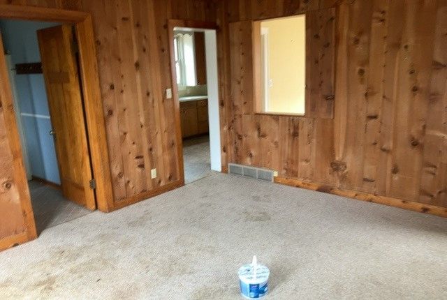 1662 S Chicago Avenue, Freeport, IL 61032