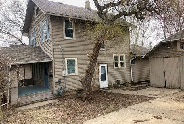 1662 S Chicago Avenue, Freeport, IL 61032