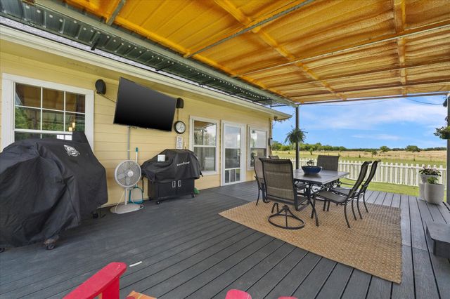 1028 Fm 1566 W, Celeste, TX 75423