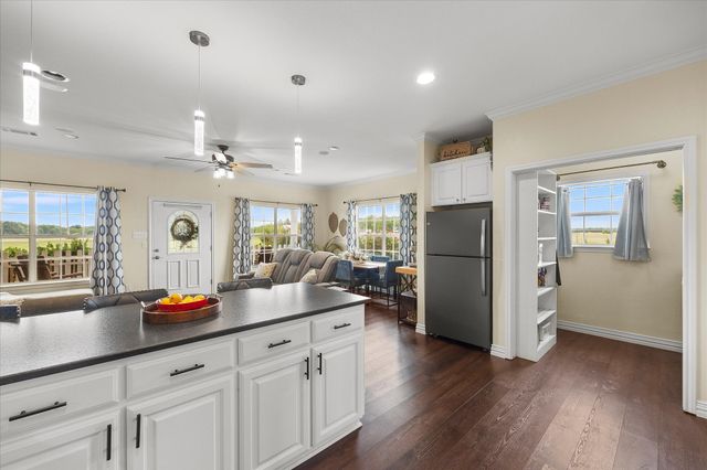 1028 Fm 1566 W, Celeste, TX 75423