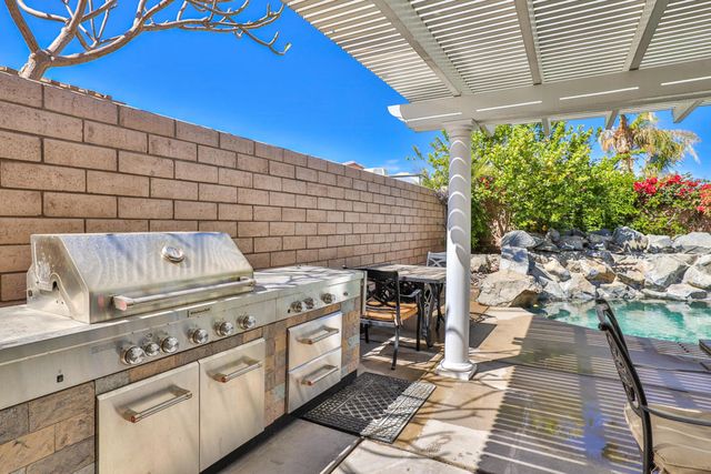 78860 Galaxy Drive, La Quinta, CA 92253