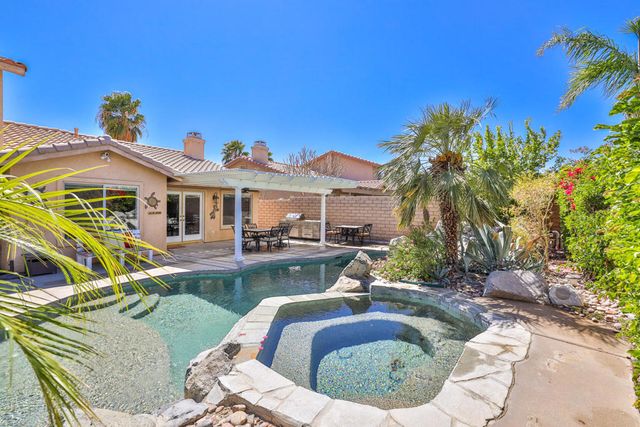 78860 Galaxy Drive, La Quinta, CA 92253