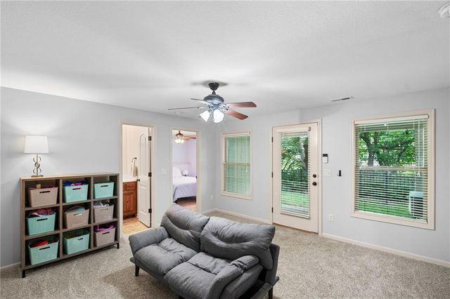 9012 NE 108th Street, Kansas City, MO 64157