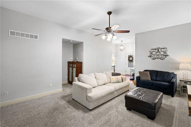 9012 NE 108th Street, Kansas City, MO 64157